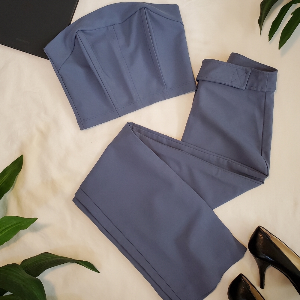 Hailee. Size small. Light blue.